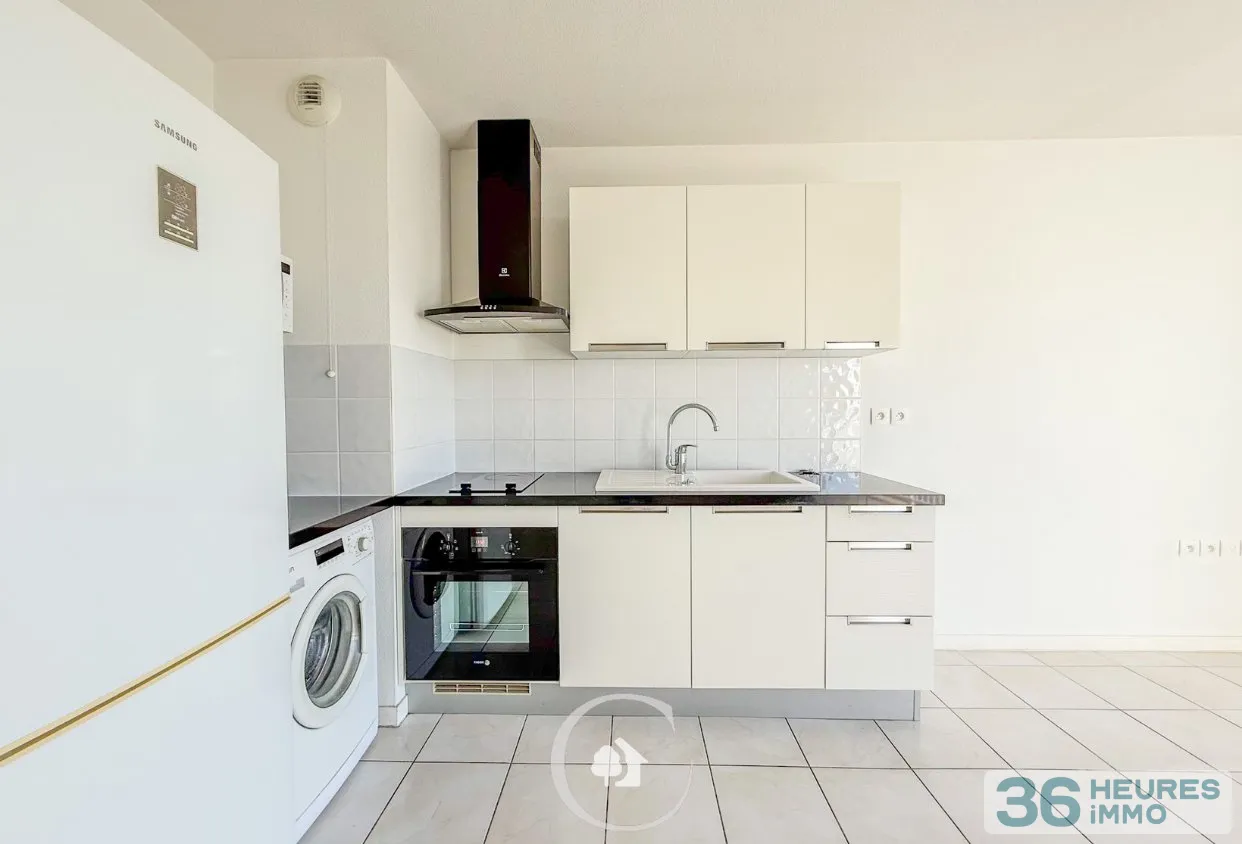 Apartment à Bordeaux — vignette 4