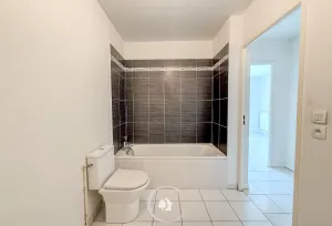 Apartment à Bordeaux — vignette 7