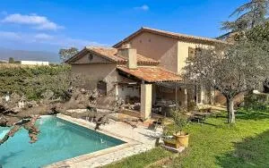 Maison familiale à pied des commodités