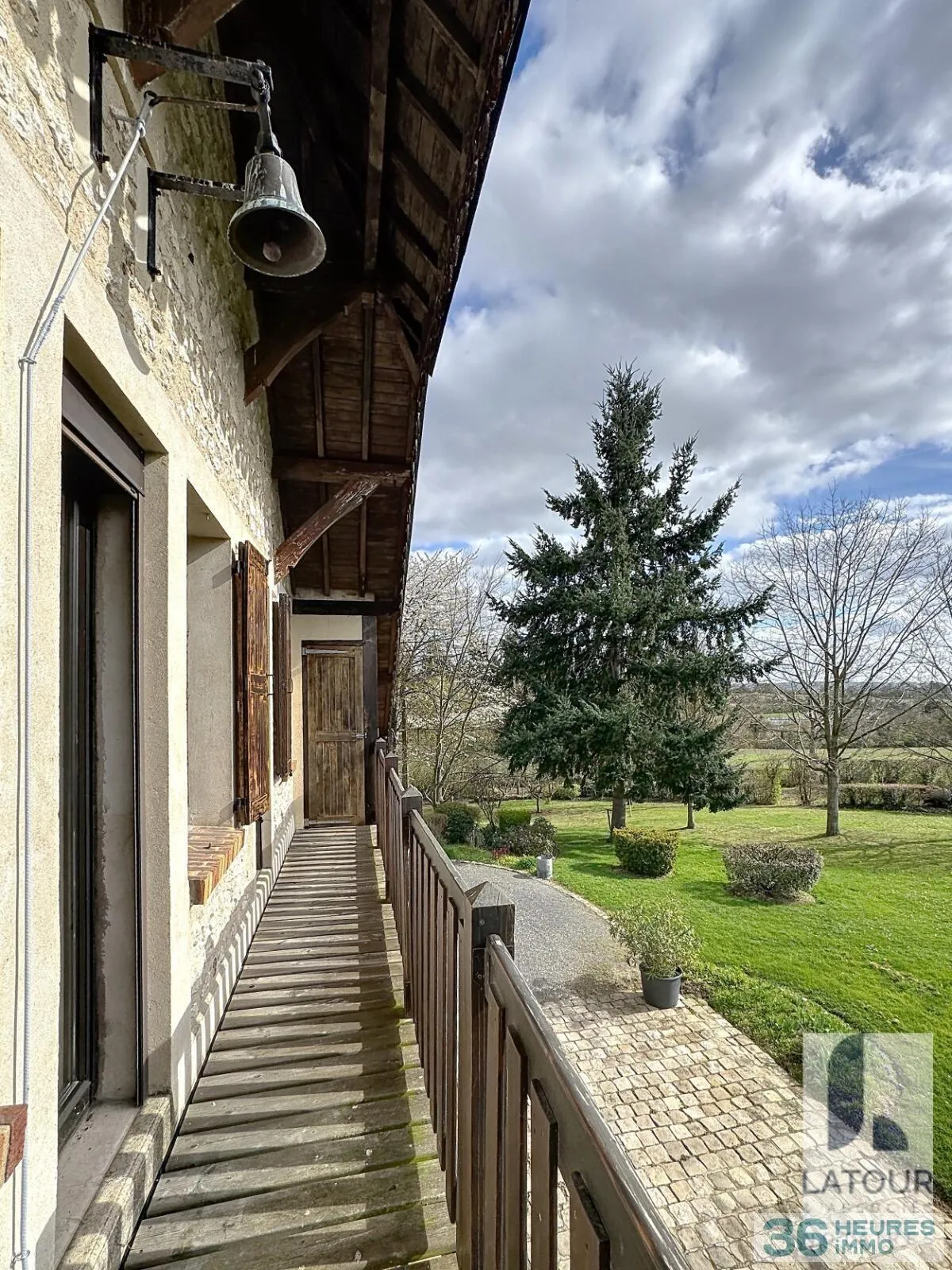 House à Freneuse — vignette 14
