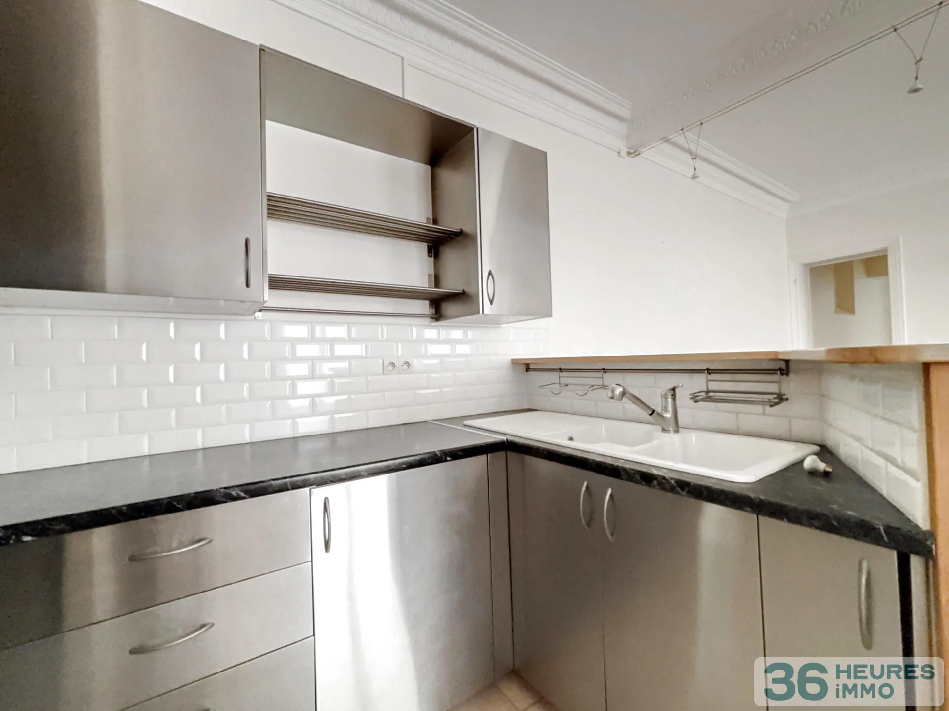 Apartment à Paris 14e Arrondissement — vignette 10