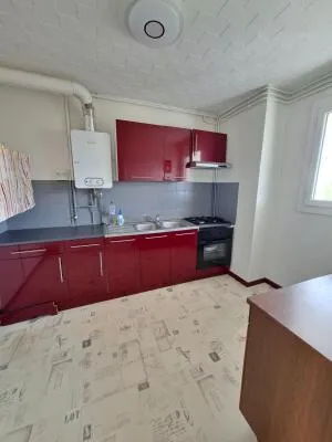 Apartment à Le Mans — vignette 2