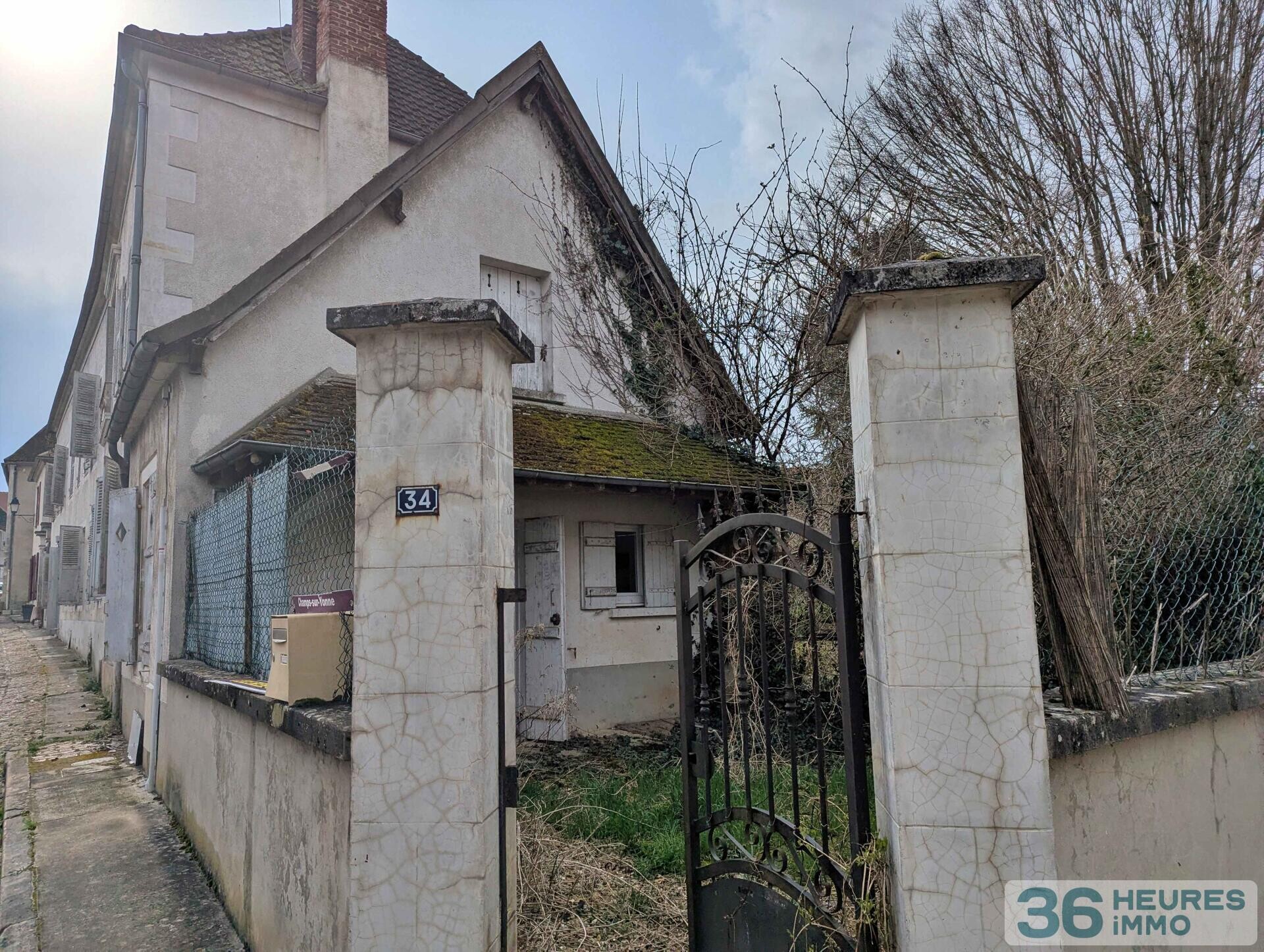 Immeuble à Coulanges-la-Vineuse — vignette 2