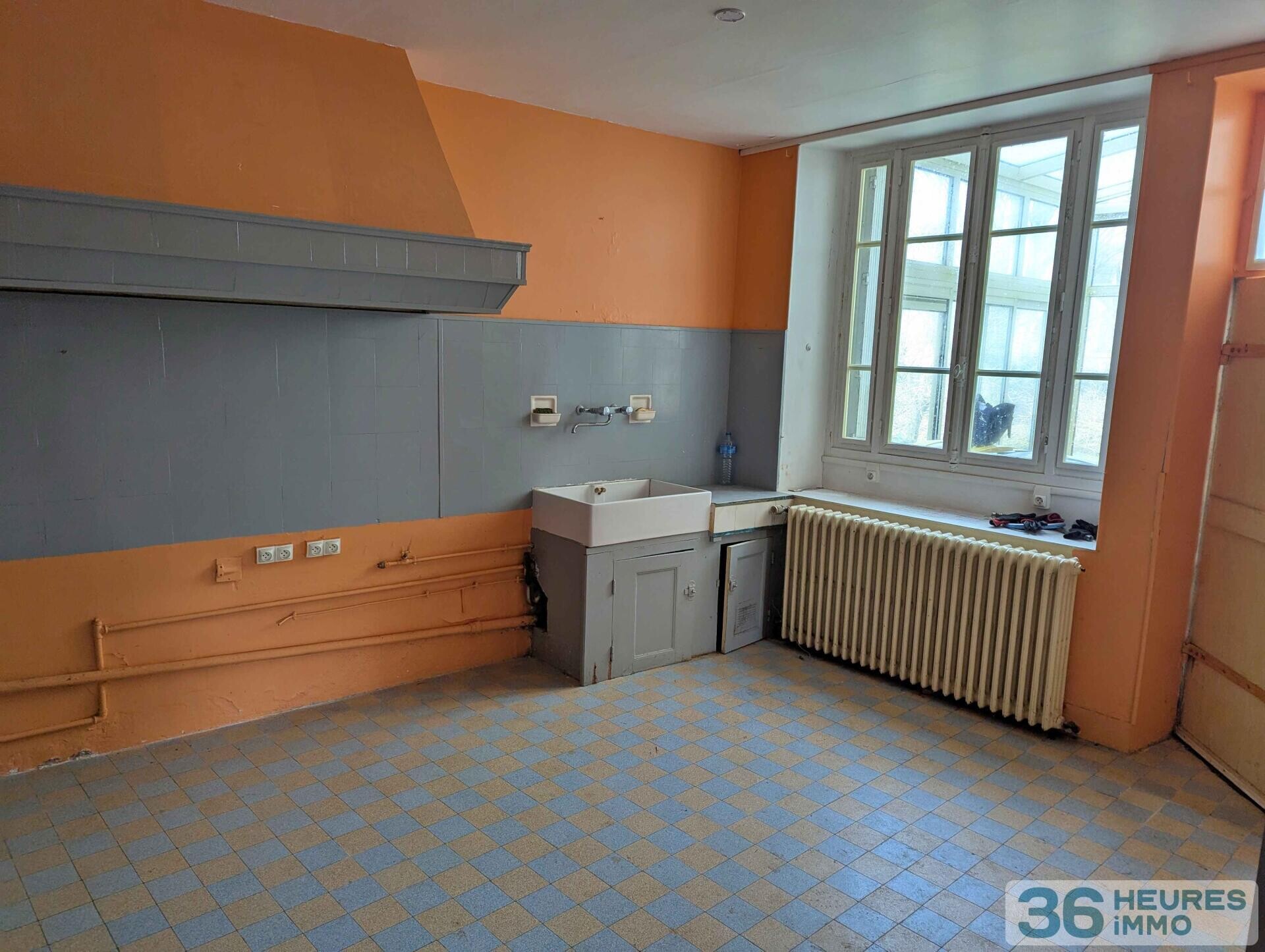 Immeuble à Coulanges-la-Vineuse — vignette 4