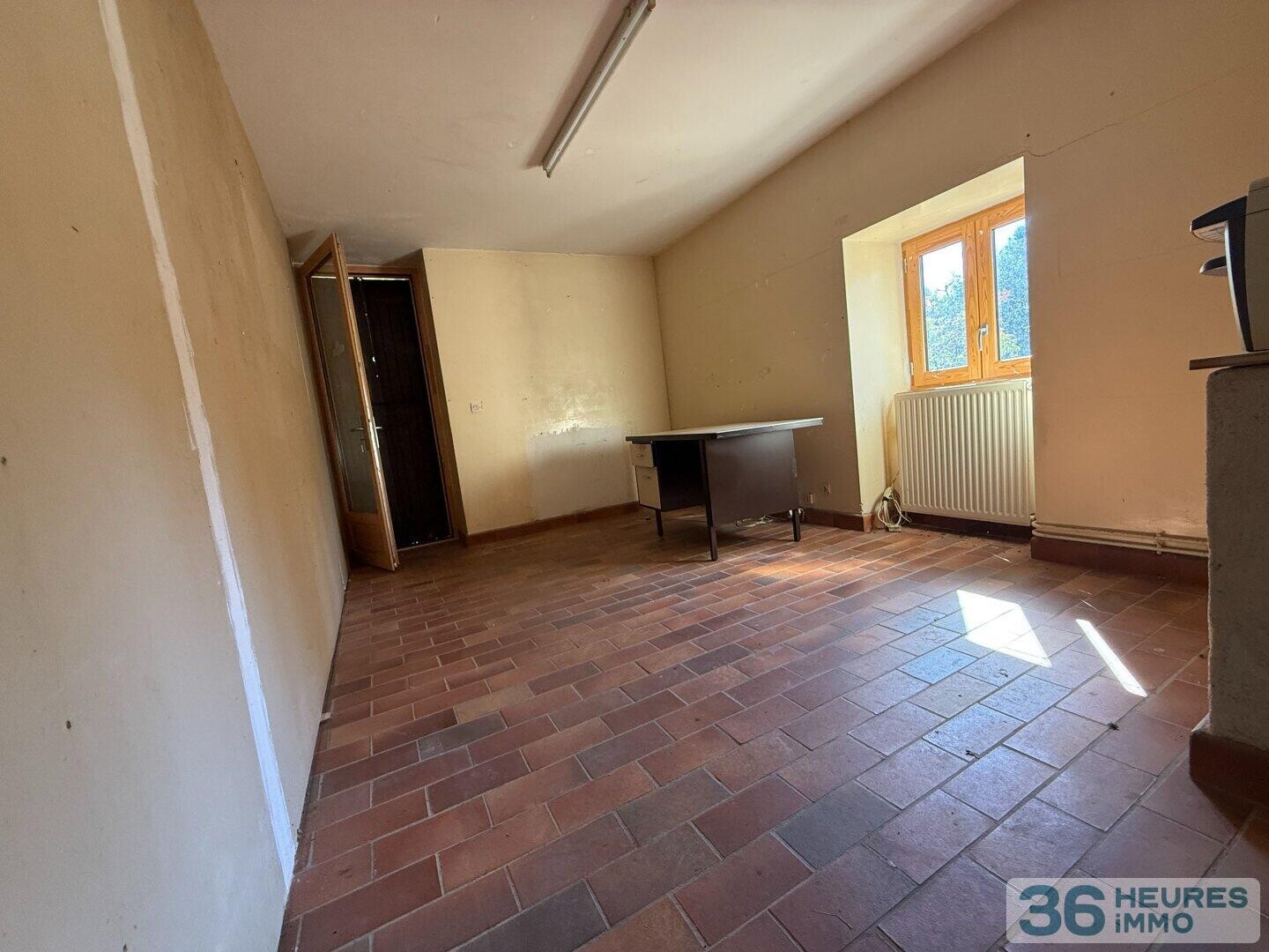 Maison à Antonne-et-Trigonant — vignette 11