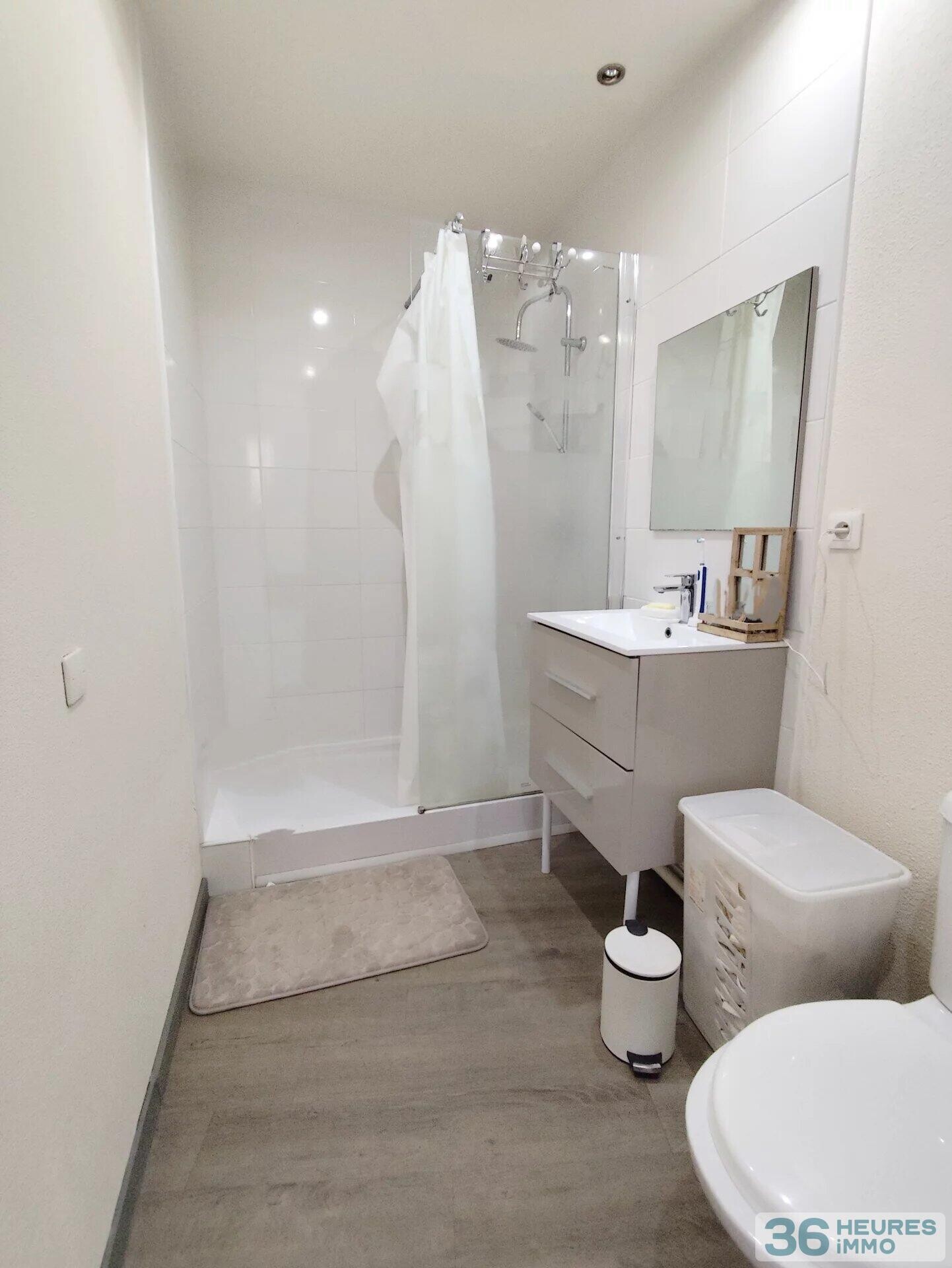 Appartement à Nîmes — vignette 7