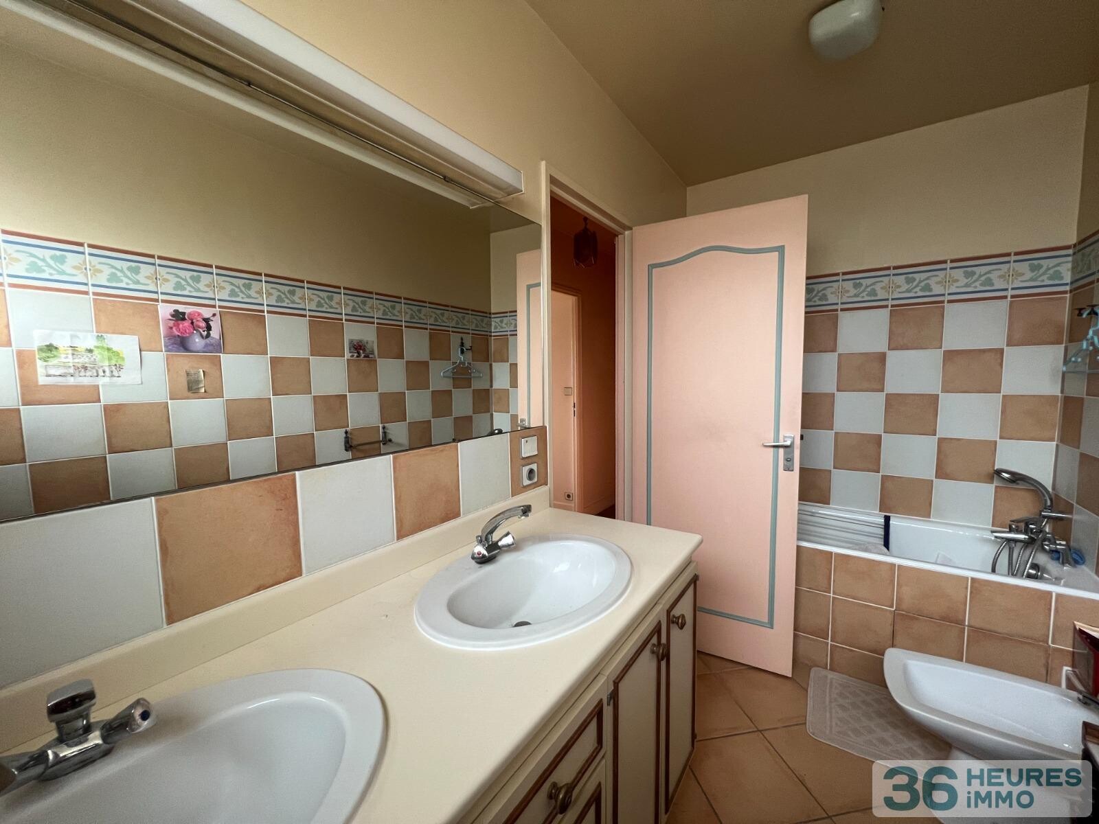 Appartement à Les Lilas — vignette 13