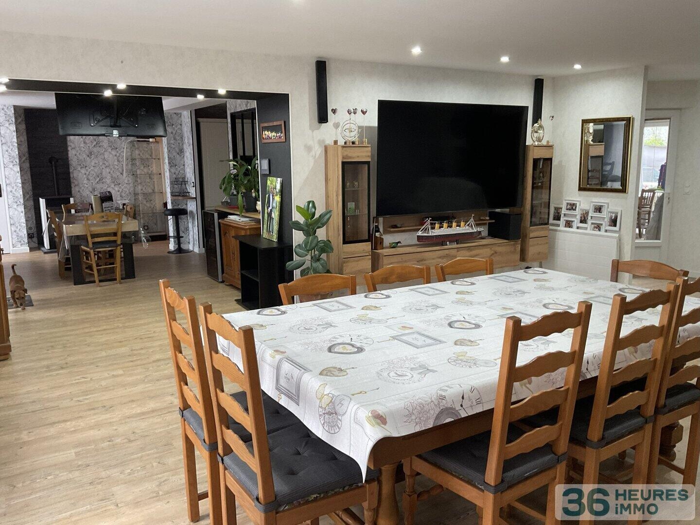Maison à Le Gué-d'Alleré — vignette 7