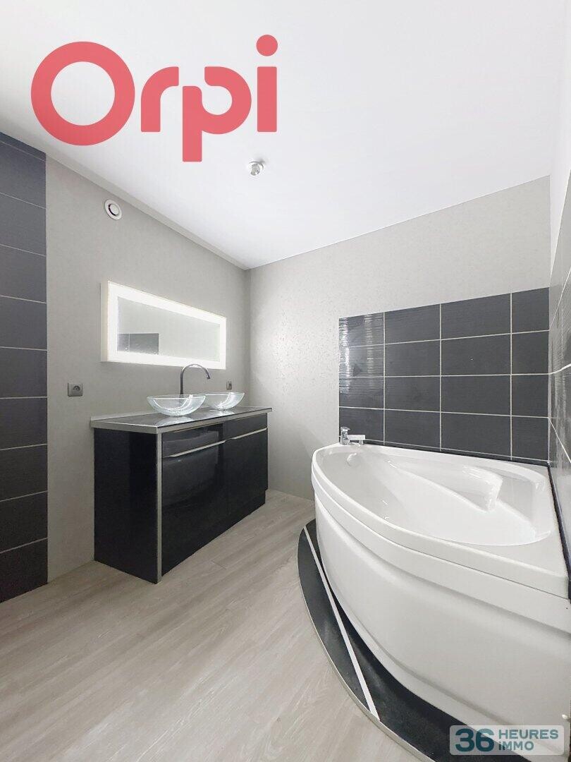 Appartement à Vichy — vignette 6