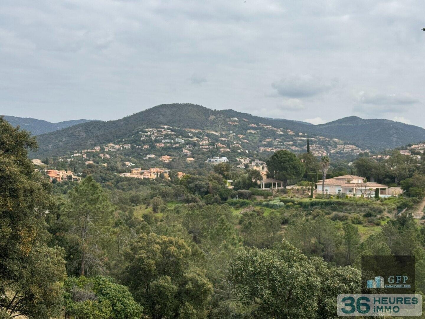 Terrain à Bâtir à La Londe-les-Maures — vignette 10