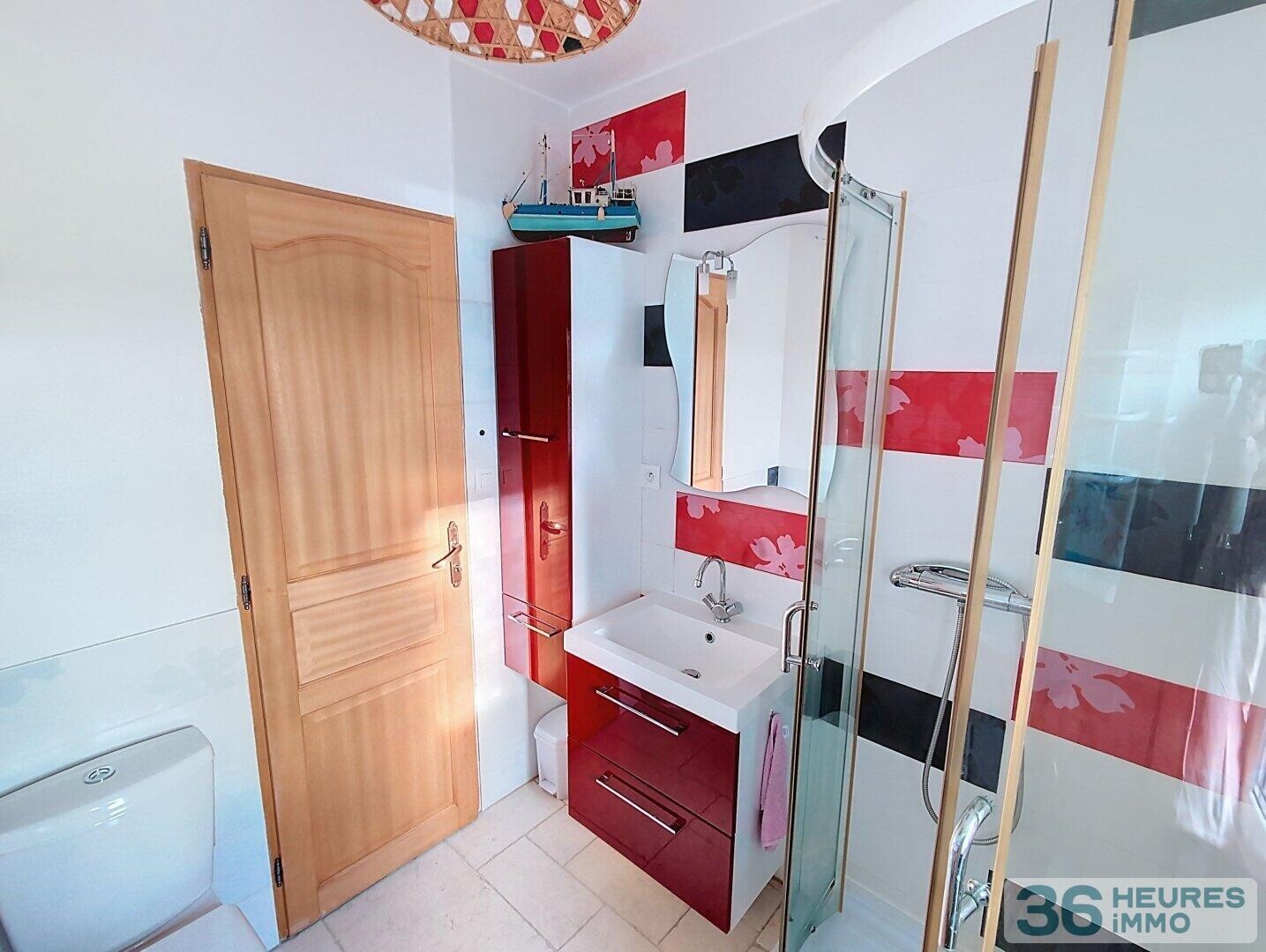 Maison à Bazouges-la-Pérouse — vignette 7