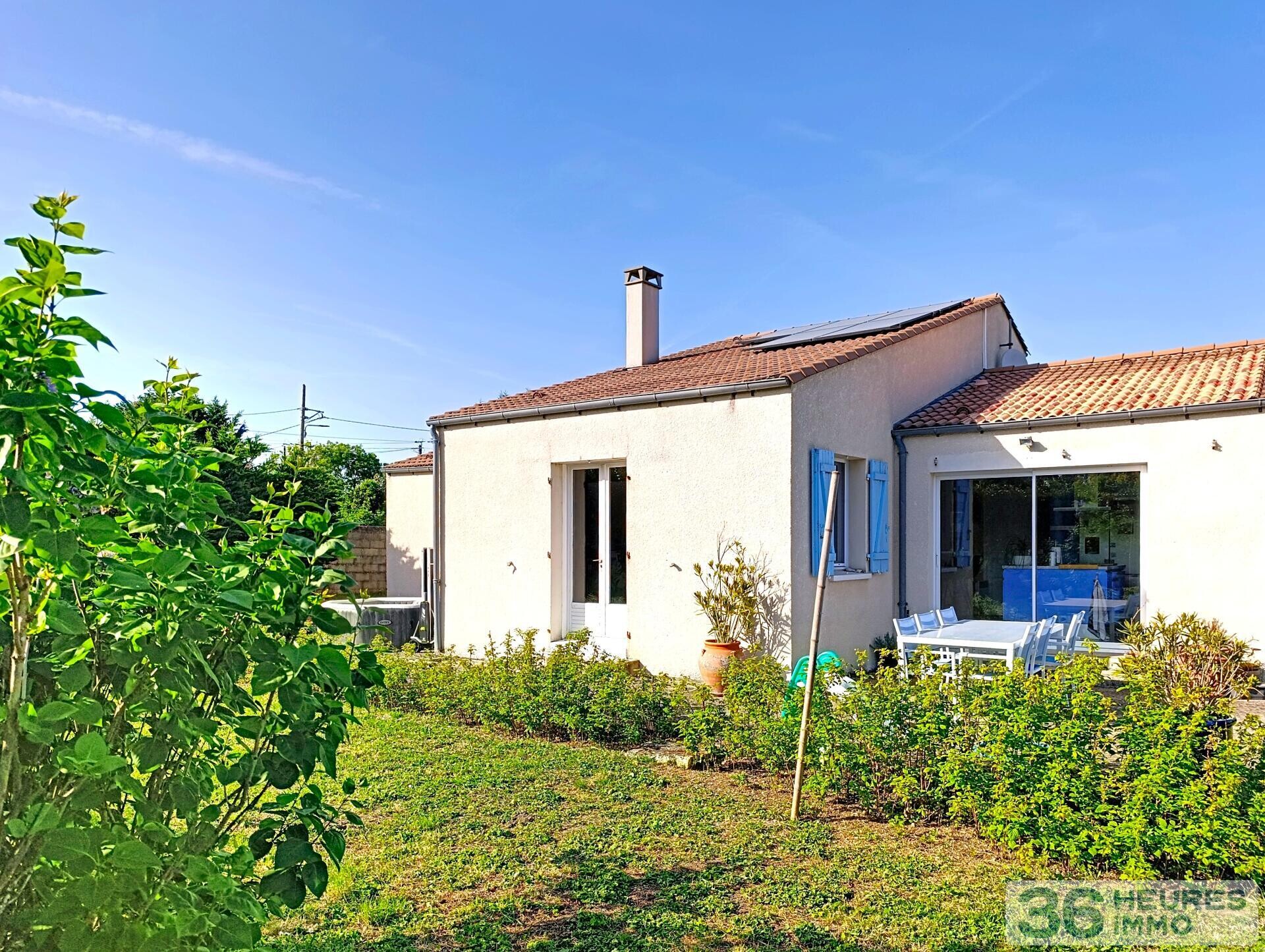 Maison à Saint-Agnant — vignette 2