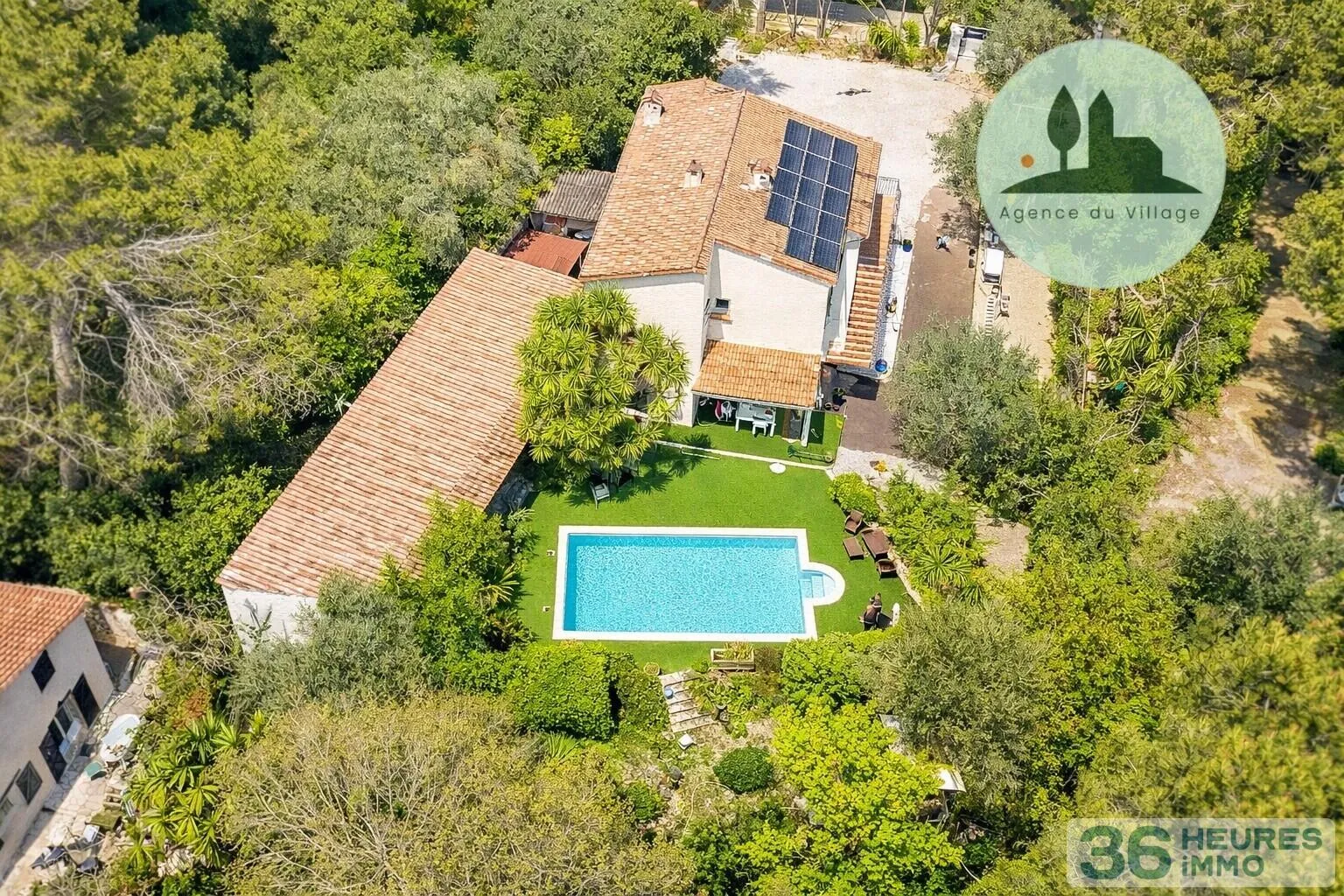 The Edge of the Woods - family property or guesthouse