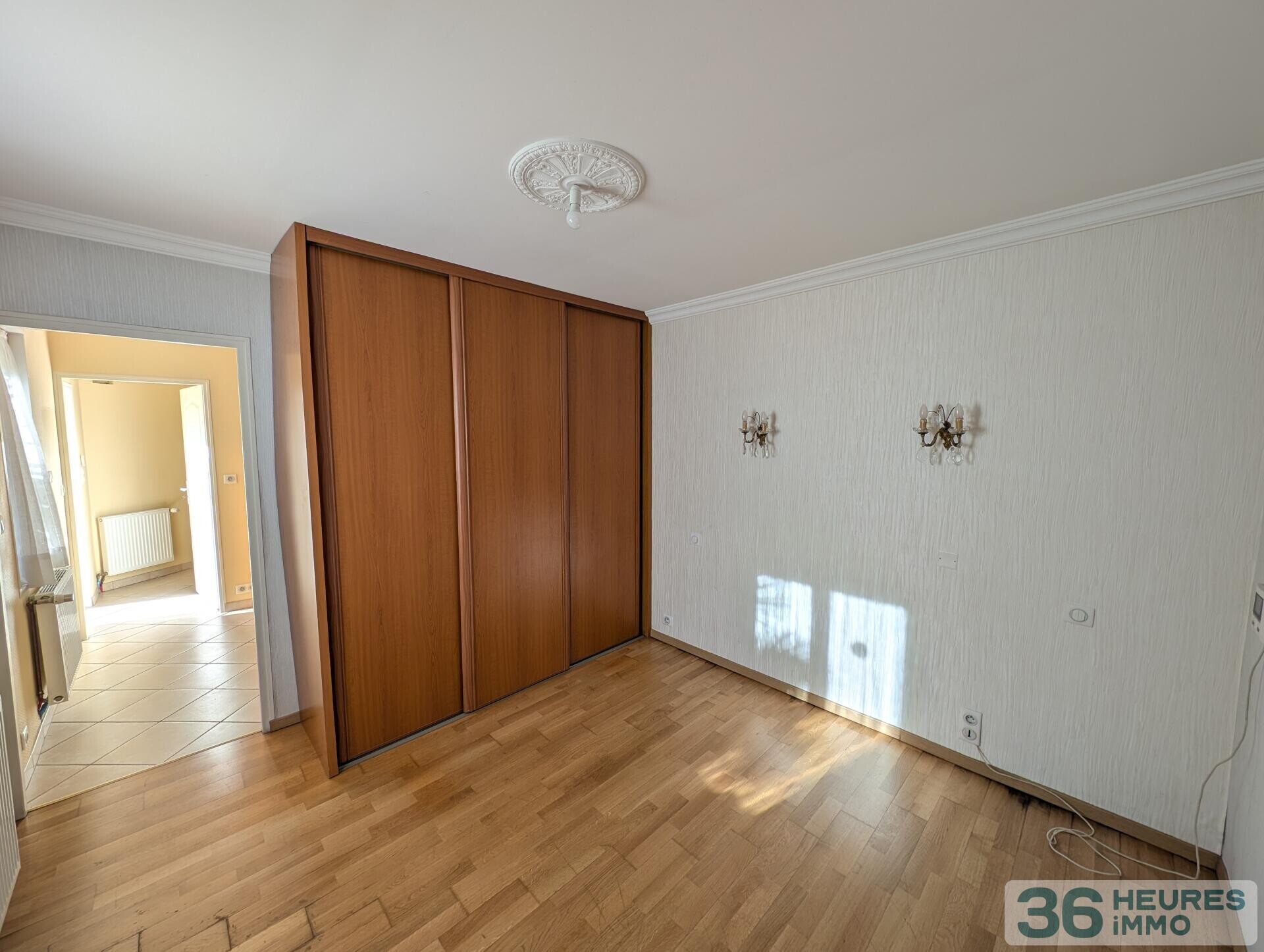 Maison à La Suze-sur-Sarthe — vignette 9