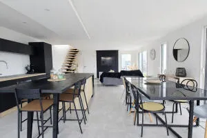 Maison contemporaine – 128 m² – 6 pièces – Saint-Julien-de-Concelles