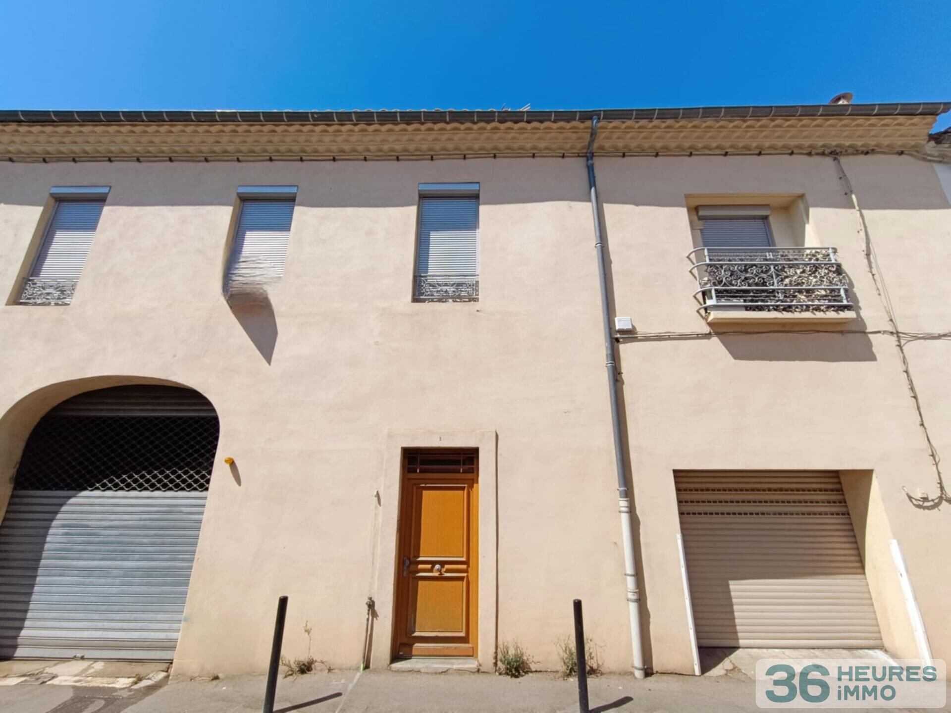 Maison de ville à usage d'habitation