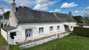 Maison à La Chapelle-sur-Loire en vente interactive.