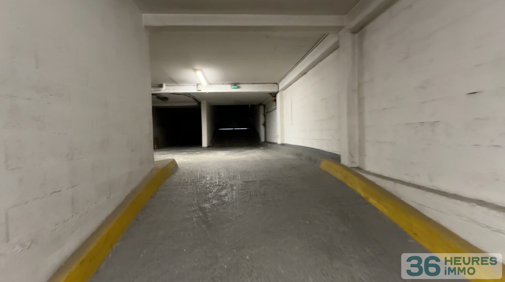 Garage – Parking à Paris 20e Arrondissement — vignette 9