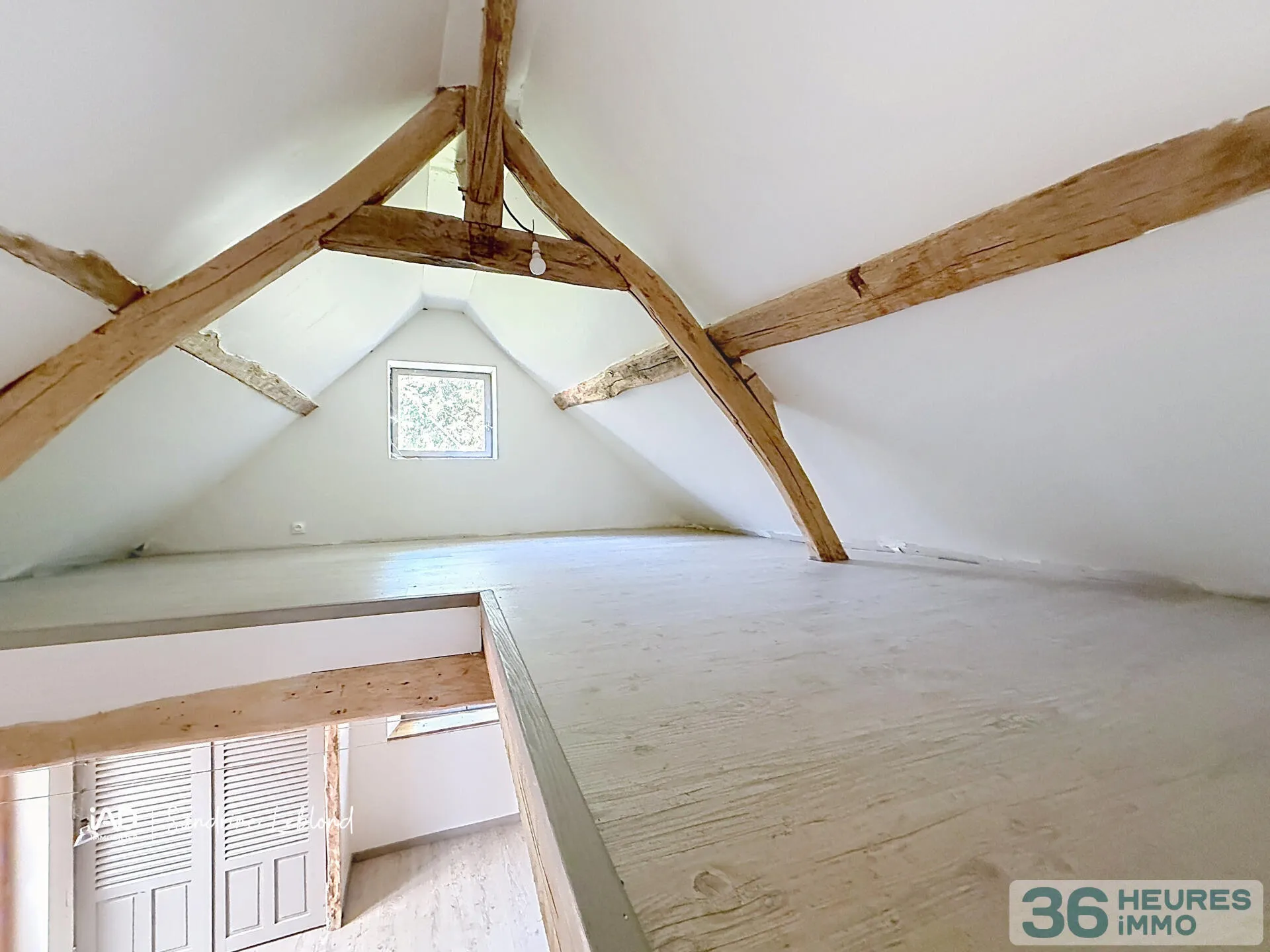House à Escorpain — vignette 5