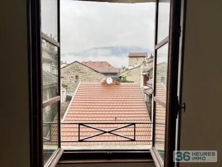 Appartement- Vizille- 2 ème étage