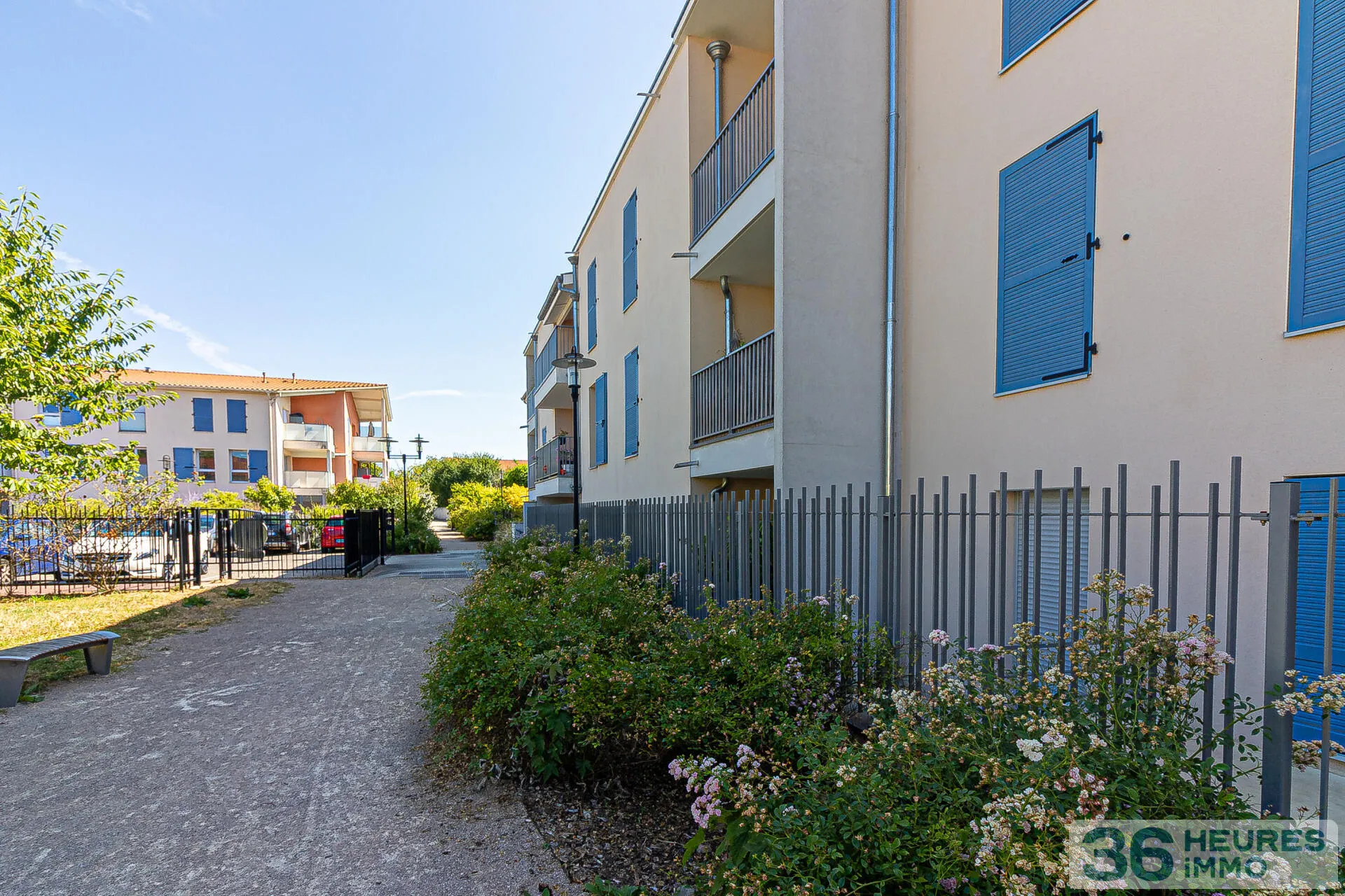 Apartment à Genas — vignette 28