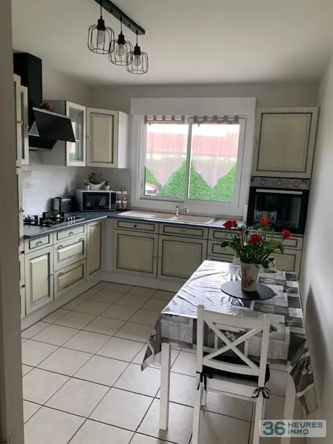 House à Saint-Paul-du-Bois — vignette 3