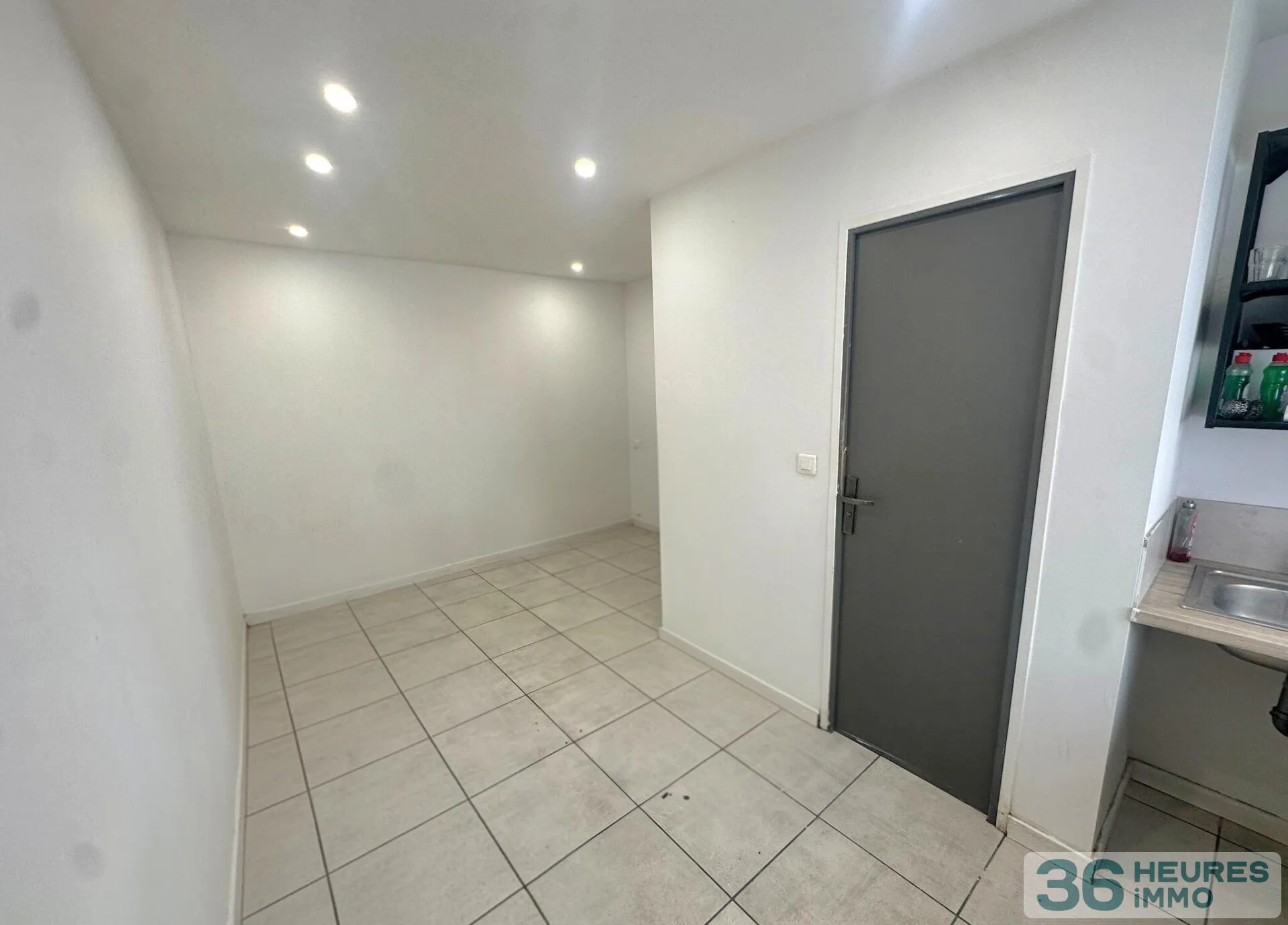 Apartment à Nîmes — vignette 3