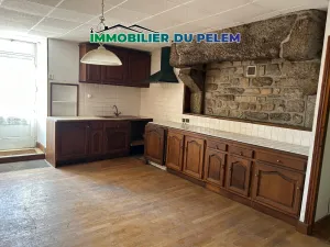 House à Saint-Nicolas-du-Pélem — vignette 2