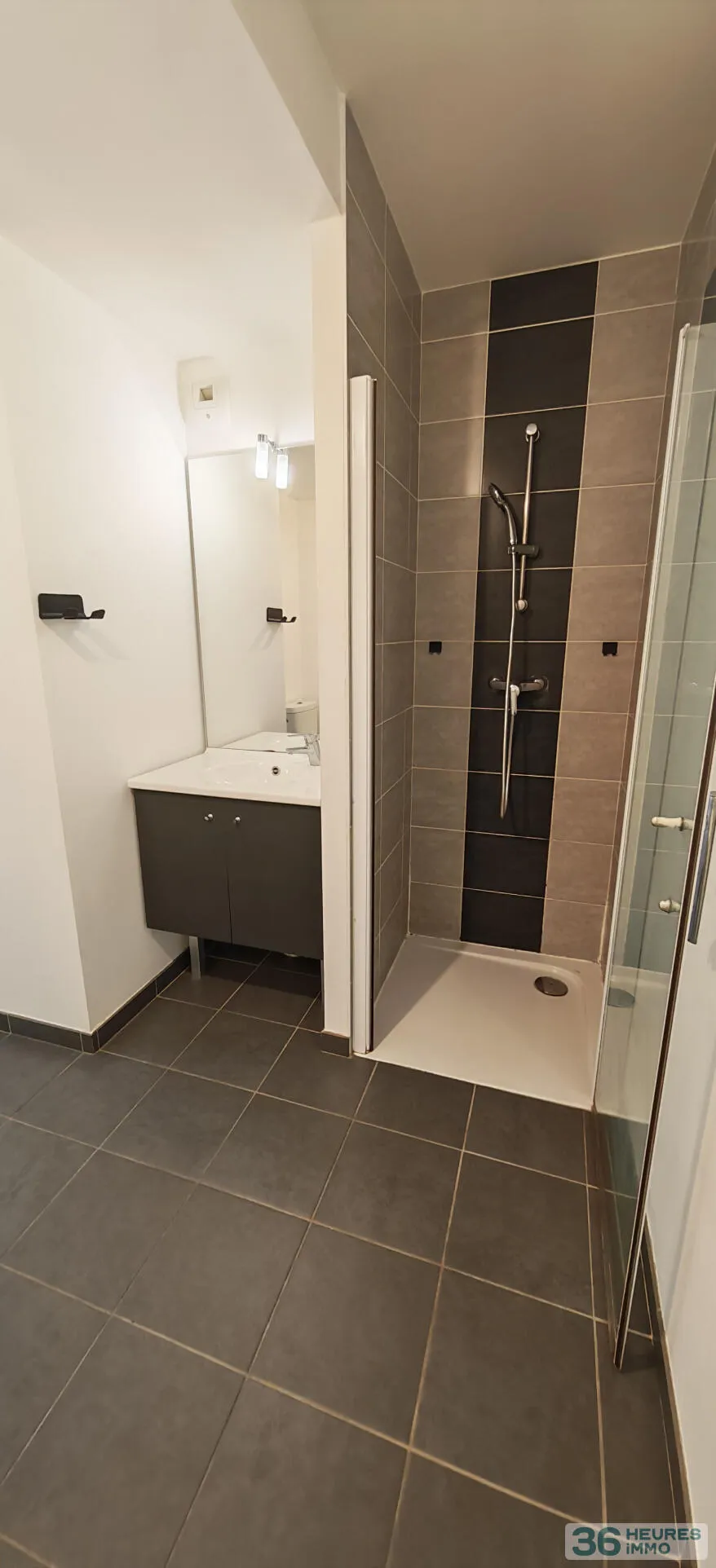 Apartment à Couëron — vignette 10