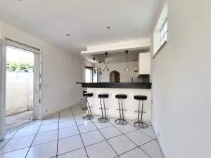 House à Villeneuve-le-Roi — vignette 3