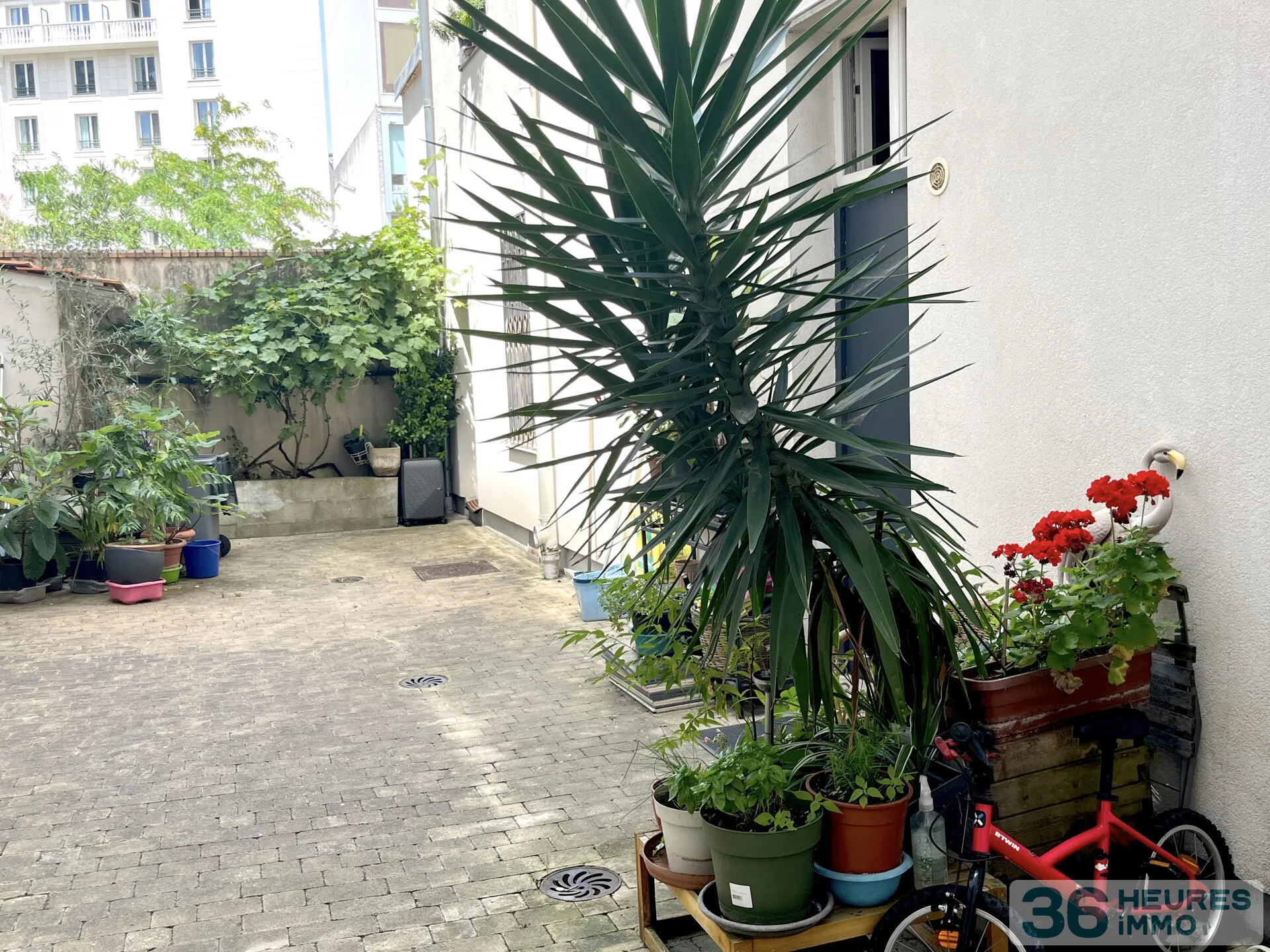 Apartment à Puteaux — vignette 2