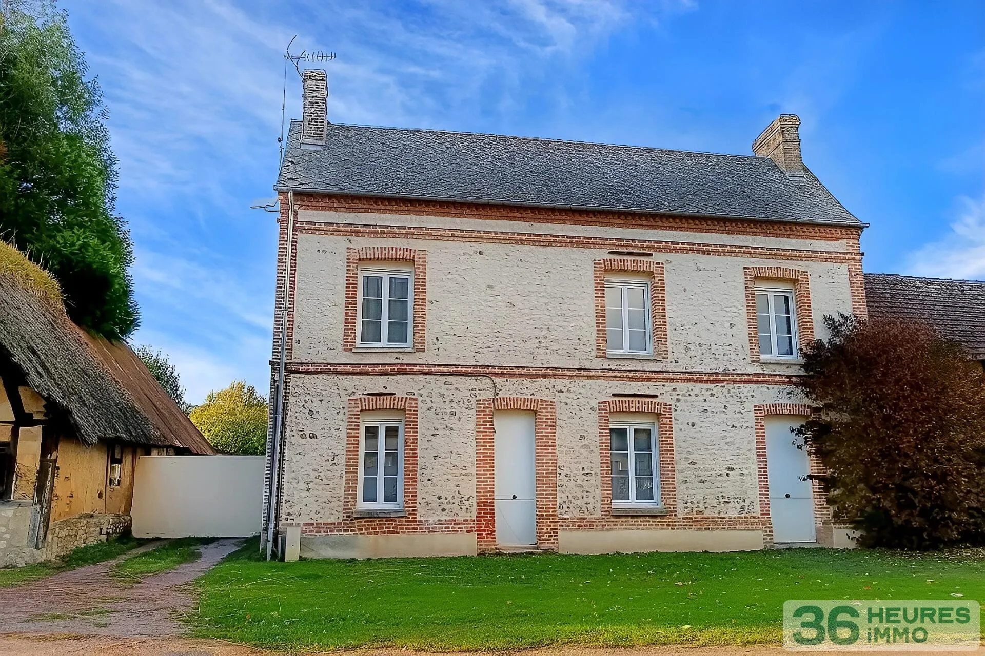 ÉLÉGANCE, CHARME ET VOLUMES GÉNÉREUX À HONDOUVILLE