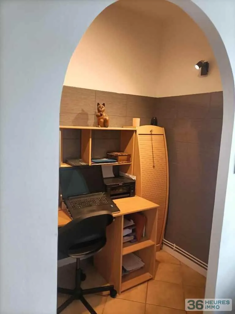 Business and/or Commercial Premises à Quimper — vignette 11