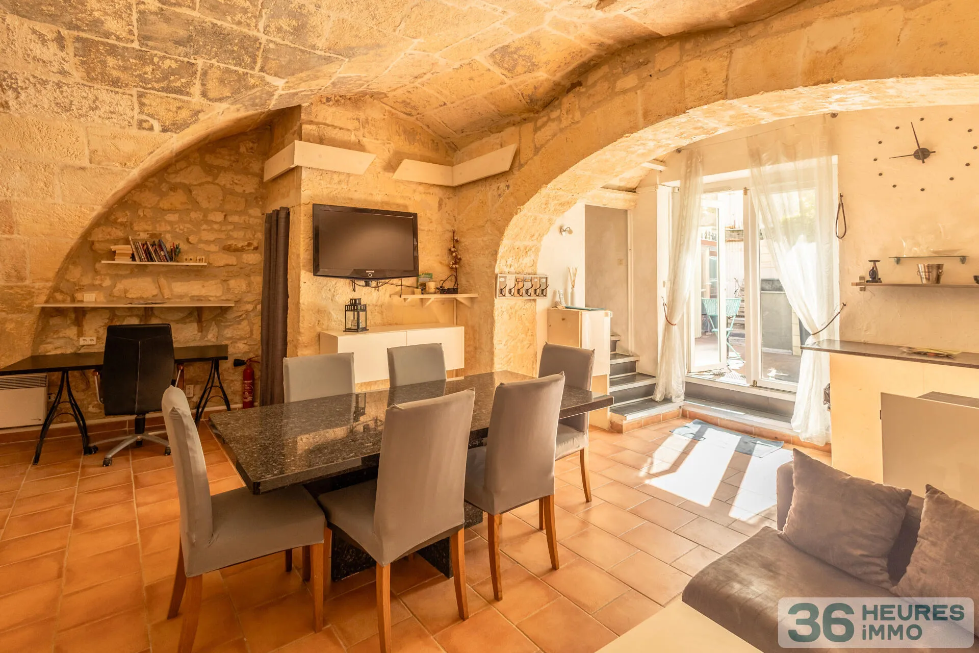 Charmante maison de village avec cachet, au cœur de Fontvieille