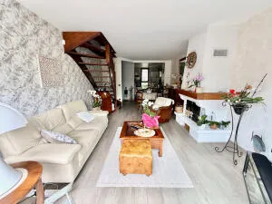 House à Voisins-le-Bretonneux — vignette 5