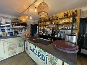 Business and/or Commercial Premises à Montbazon — vignette 2