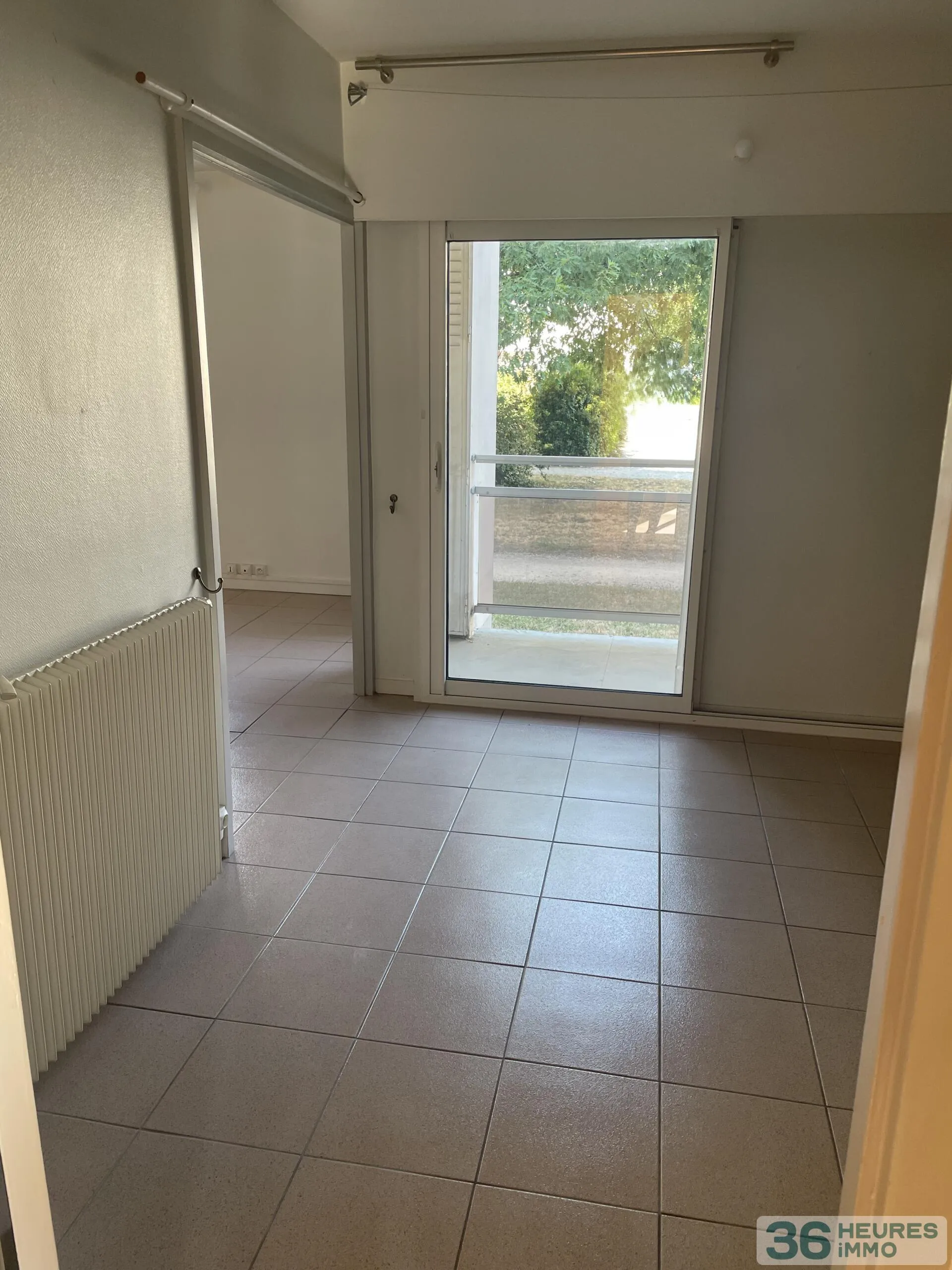 Apartment à Bordeaux — vignette 2