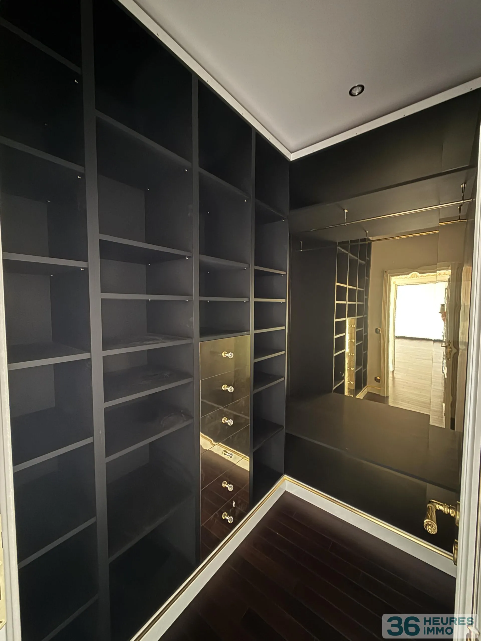 Apartment à Vichy — vignette 4