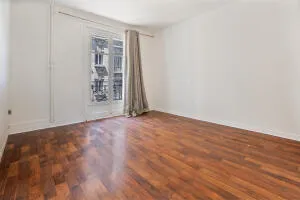 Apartment à Paris 18e Arrondissement — vignette 2
