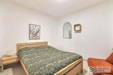 Apartment à Nîmes — vignette 4