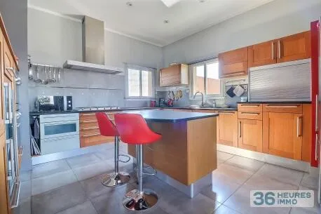 Apartment à Beaucaire — vignette 4
