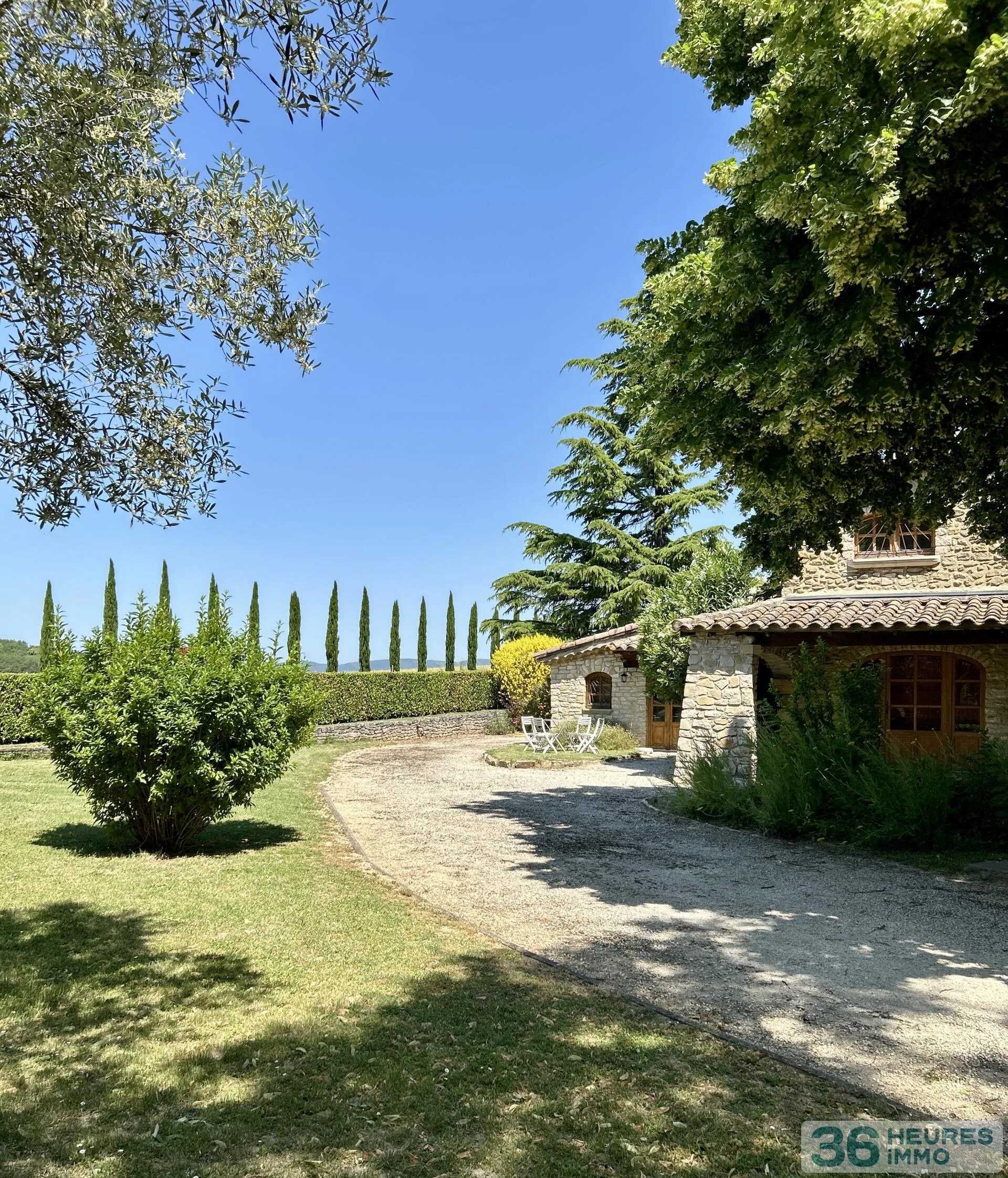 Estate à La Bégude-de-Mazenc — vignette 13