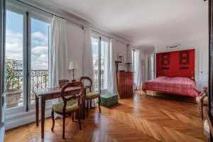 Apartment à Paris 4e Arrondissement — vignette 9