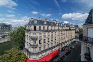 Apartment à Paris 4e Arrondissement — vignette 18