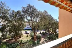 Apartment à Saint-Mandrier-sur-Mer — vignette 2