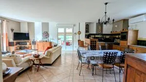 House à Loriol-du-Comtat — vignette 4