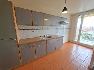 Apartment à Le Mans — vignette 2