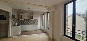 Building à Pont-sur-Yonne — vignette 6