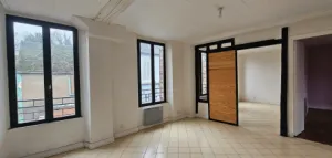 Building à Pont-sur-Yonne — vignette 7