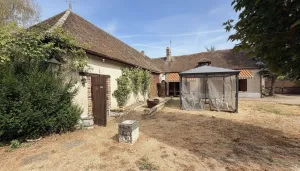 House à Balloy — vignette 3